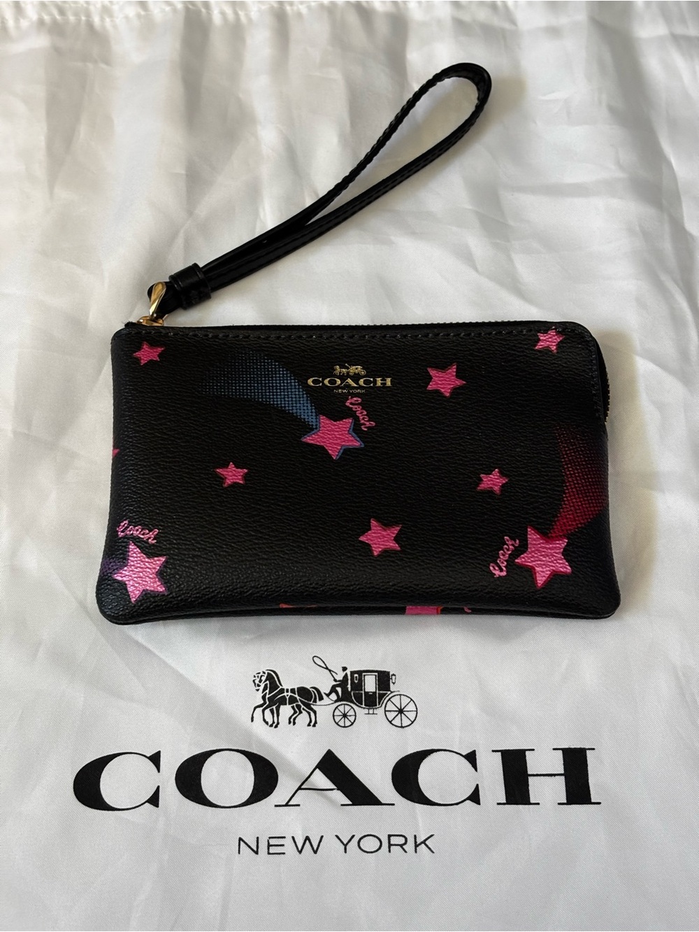Coach Corner Zip Wristlet Disco Star Print (Style No. C7291)